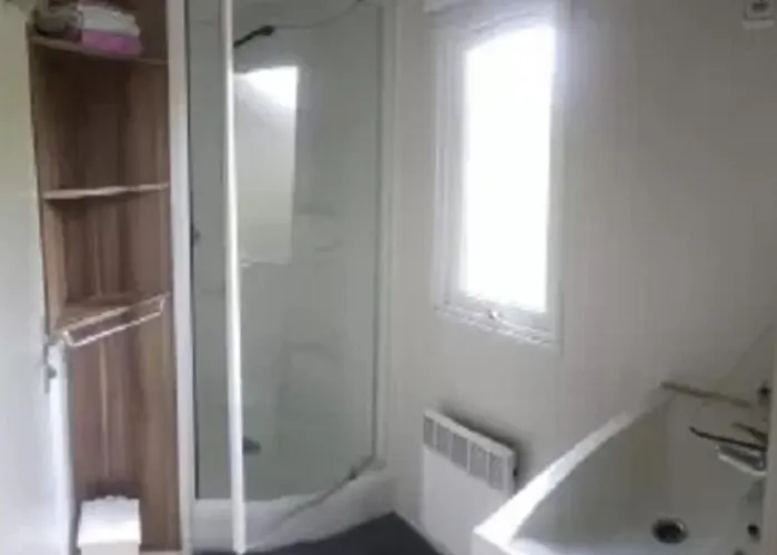 Campingplatz Mobil-home 2 Avec Terrasse A - Api-1-52-1324 *